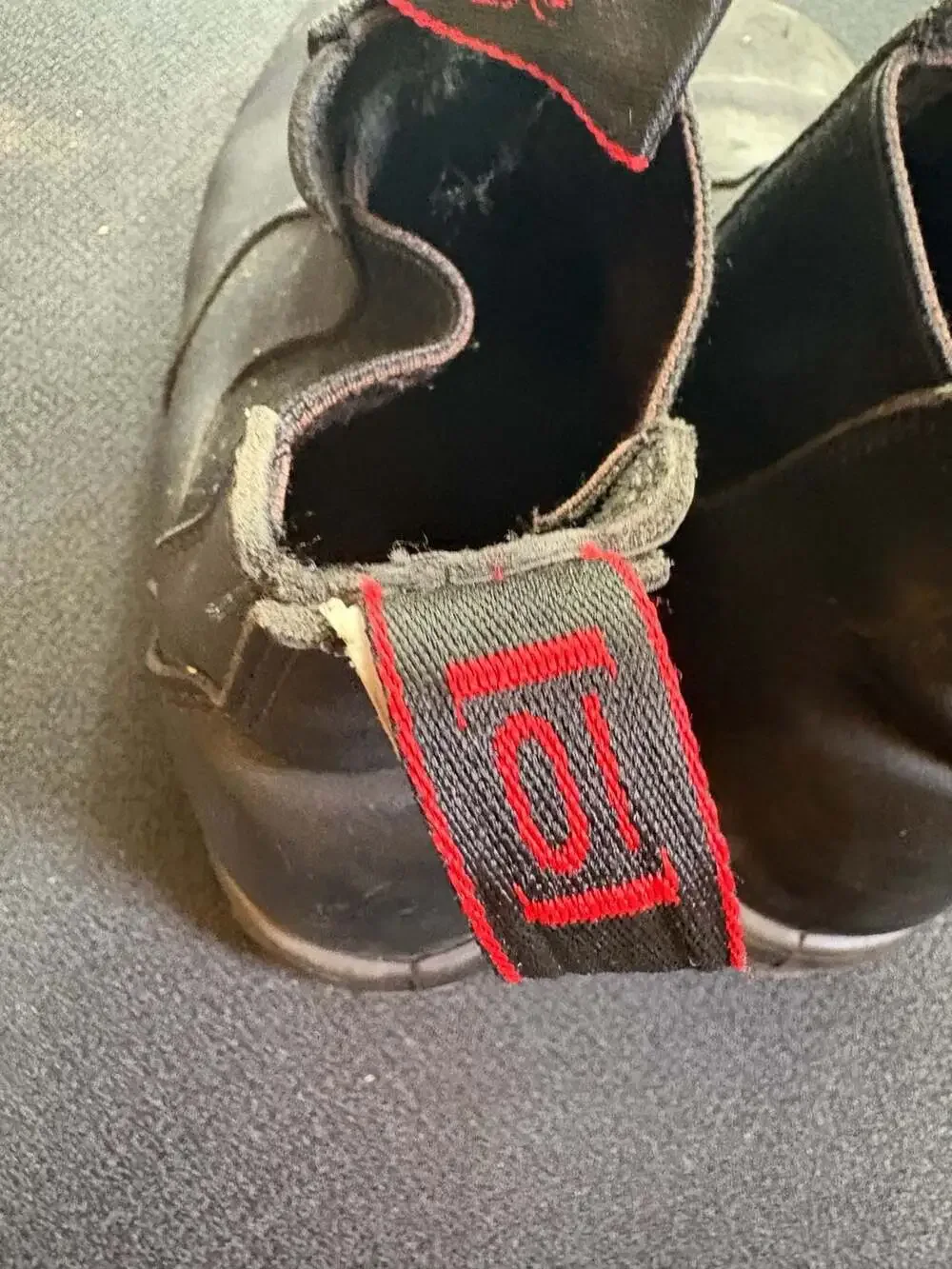 Redback Easy Escape UBBK Black Oil Kip Slip-On Work Boots SZ10